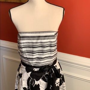 Strapless mid-length dress